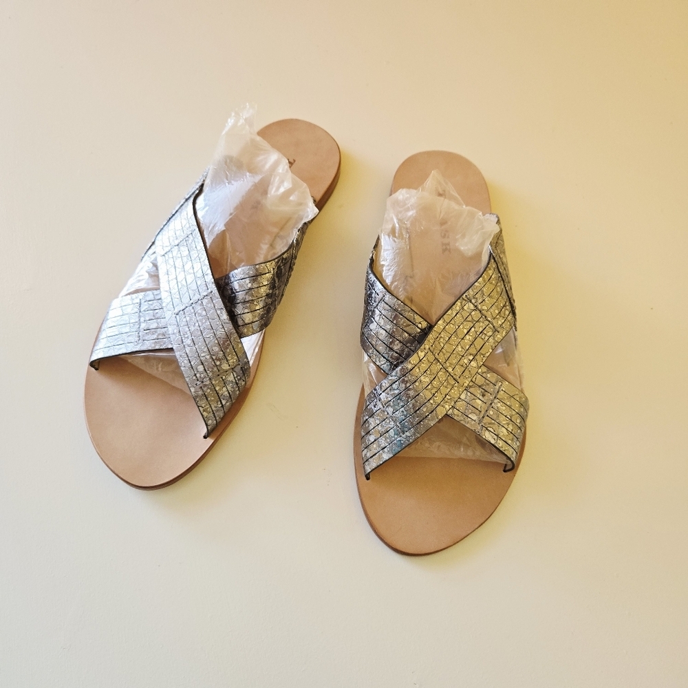 TRASK Huaraches Crossover Slide Metallic Silver Strappy Slip On Sandals Sz 9.5M - Picture 3 of 11